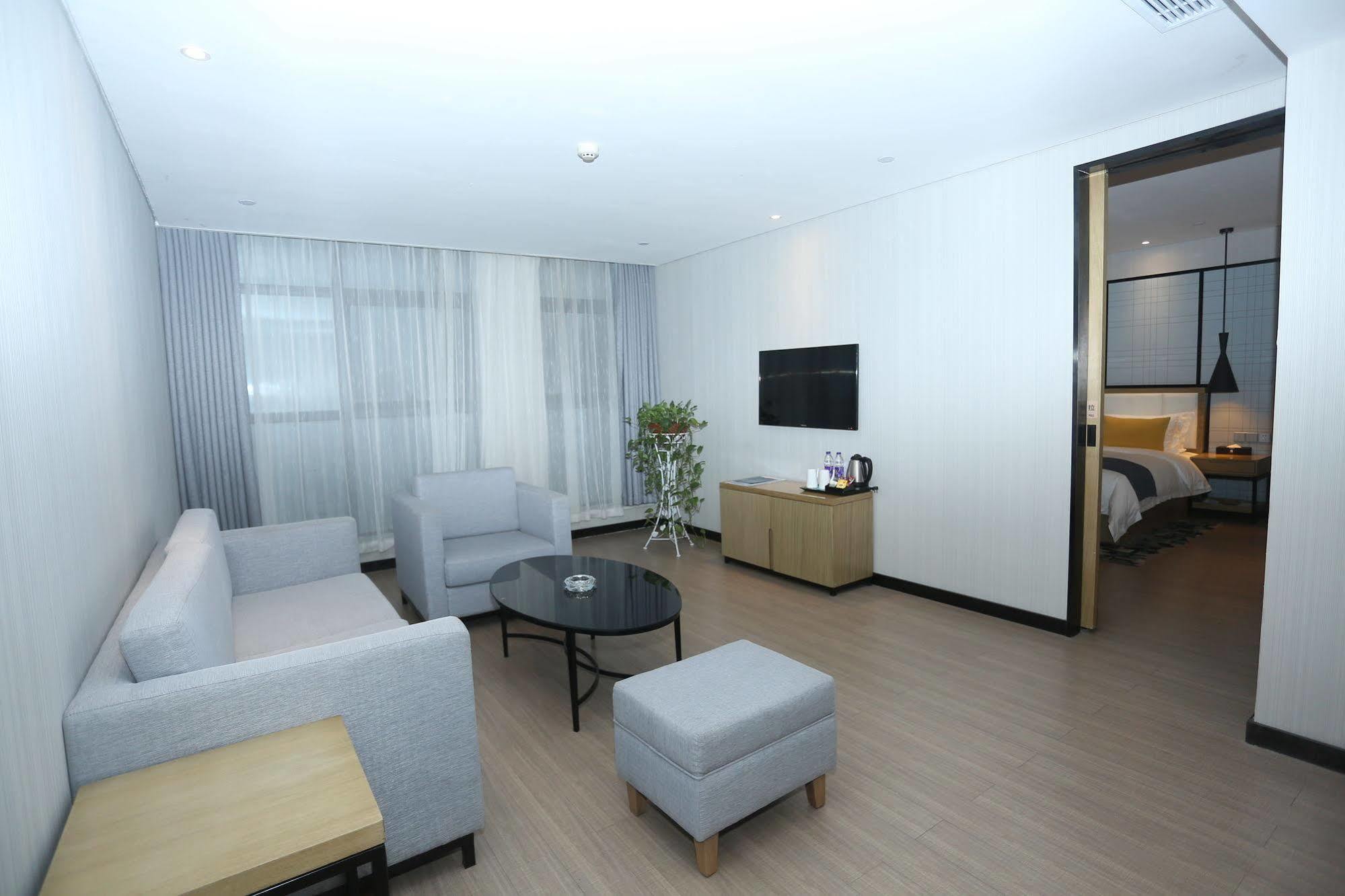 Echarm Hotel Zhengzhou High Tech Zone Exterior photo