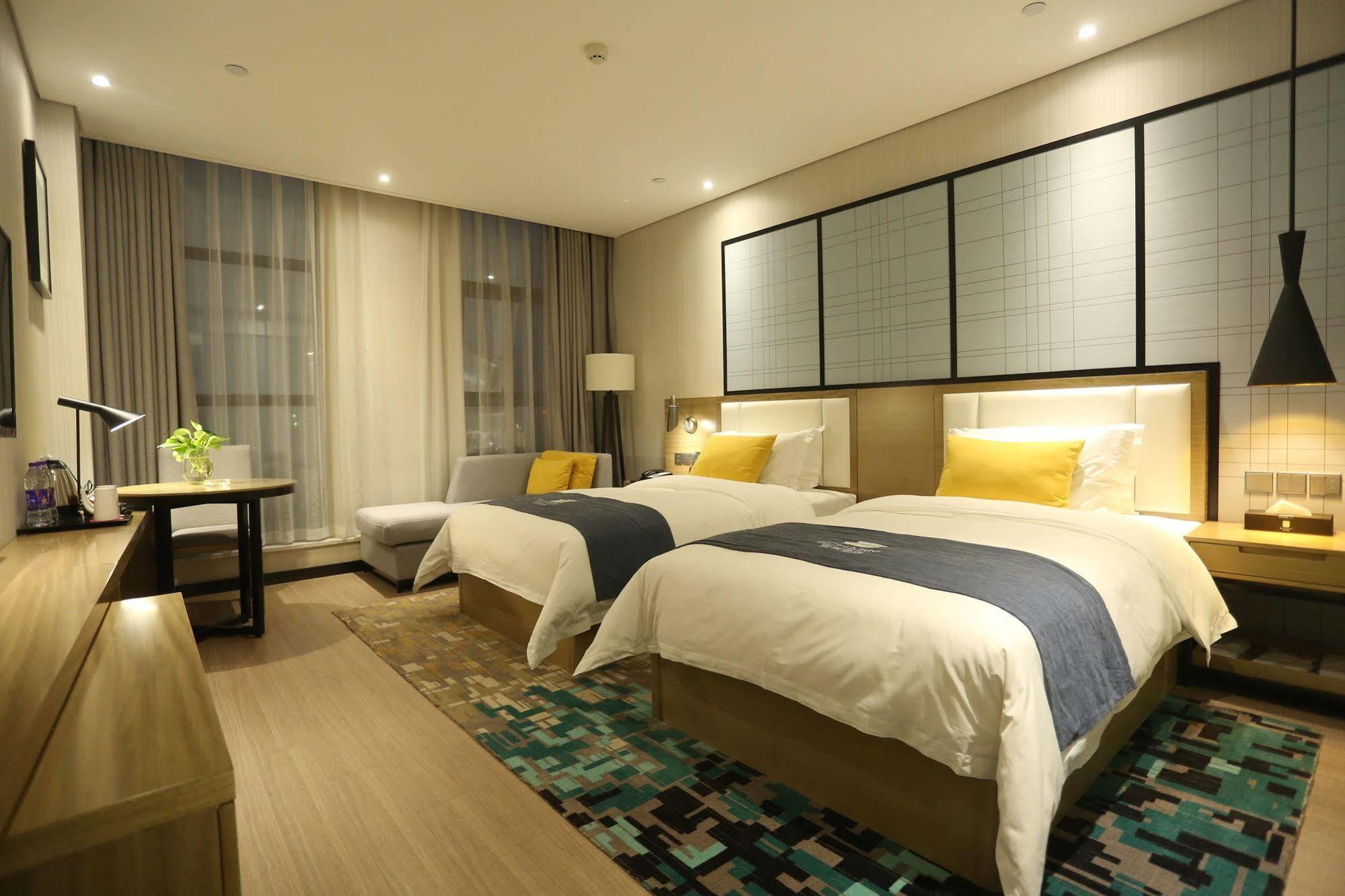 Echarm Hotel Zhengzhou High Tech Zone Exterior photo